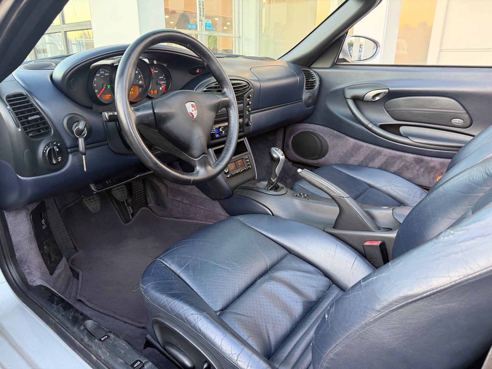 Used 2001 Porsche Boxster RWD image 15