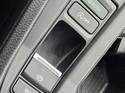Certified 2025 Honda Accord SE image 27