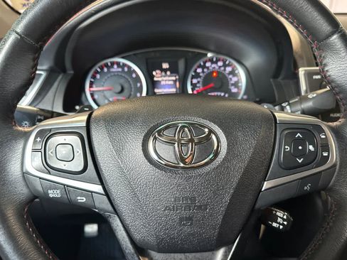 Used 2017 Toyota Camry SE FWD image 25