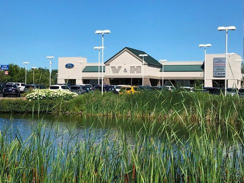 Used 2017 RAM 1500 Classic SLT image 24