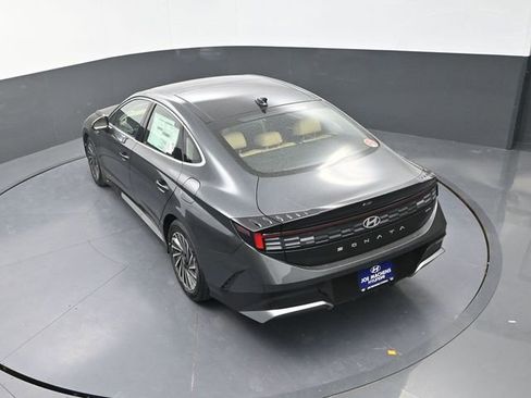New 2026 Hyundai Sonata Limited FWD image 28