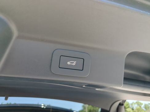 New 2026 Jaguar F-PACE R-Dynamic S image 12