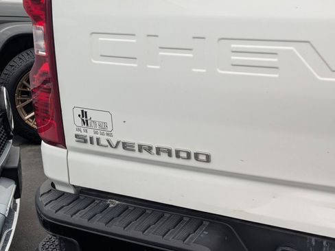 Used 2023 Chevrolet Silverado 2500 W/T w/ WT Fleet Convenience Package image 5