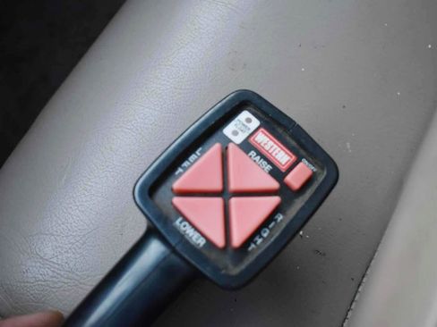 Used 2000 Ford F250 XL AWD/4WD image 21