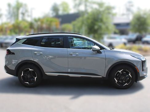 Certified 2026 Kia Sportage EX w/ EX Panorama Roof Package FWD image 14