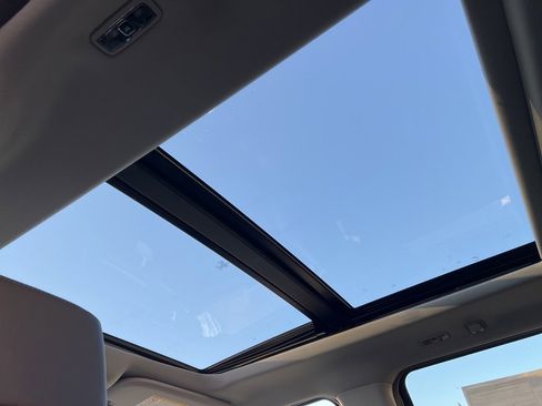 New 2026 Ford F250 Lariat w/ Black Appearance Package image 36