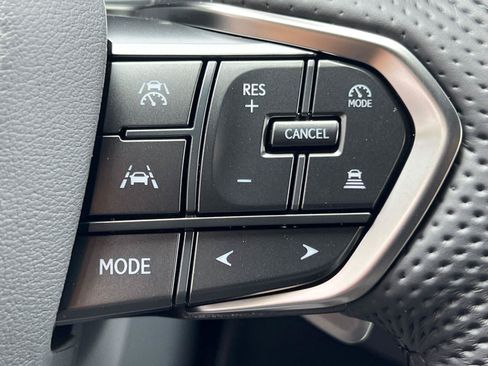 New 2026 Lexus TX 500h AWD image 19