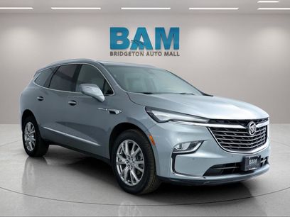 Used 2023 Buick Enclave Essence w/ Experience Buick Package