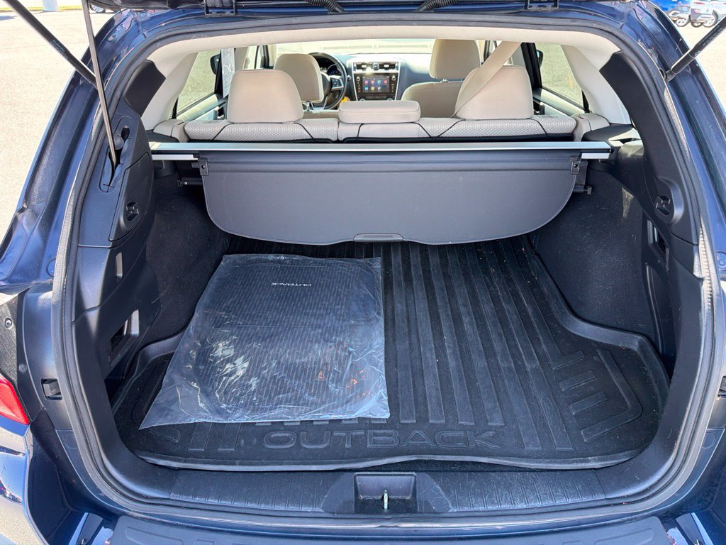 Used 2018 Subaru Outback 2.5i Premium AWD/4WD image 17