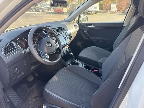 Used 2021 Volkswagen Tiguan S image 7