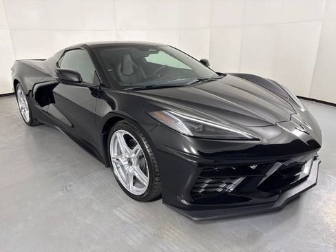 Used 2025 Chevrolet Corvette Stingray Convertible w/ Battery Protection Package RWD image 2