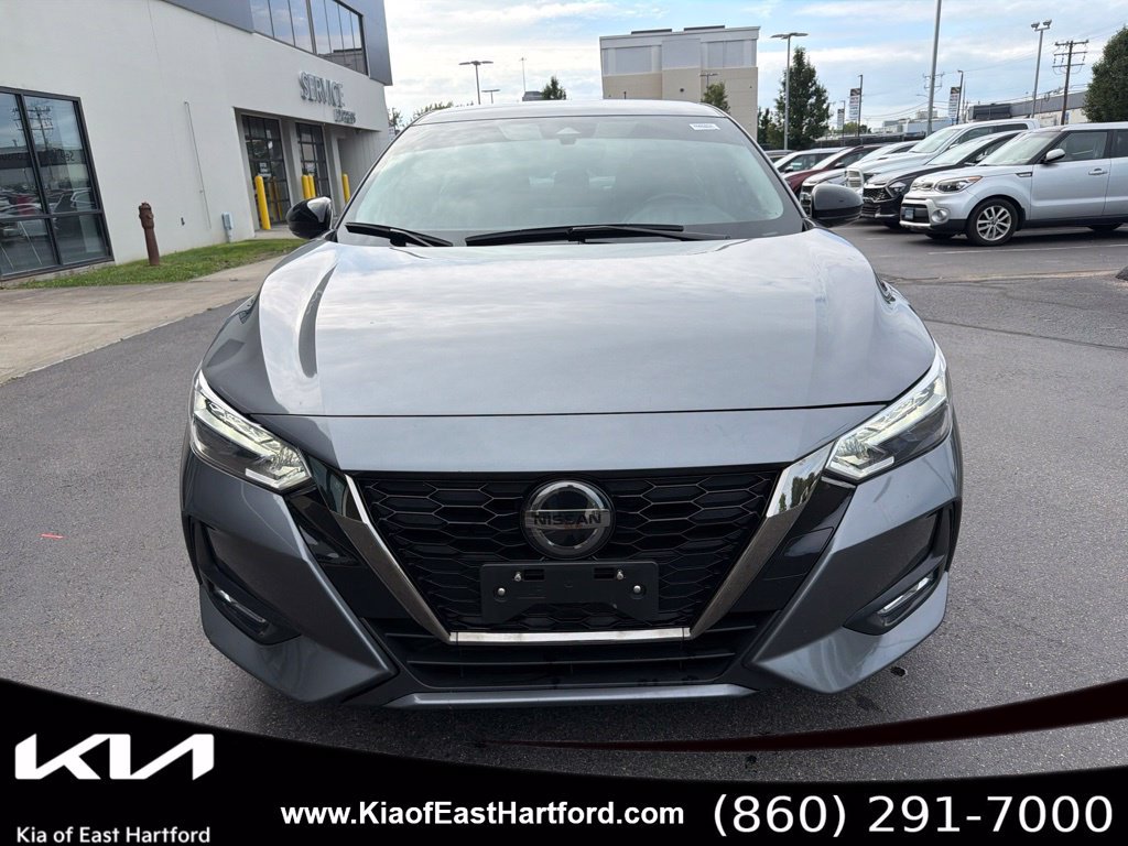 Used 2023 Nissan Sentra SR w/ Electronics Package FWD image 4