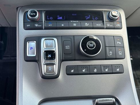 Used 2022 Hyundai Palisade Calligraphy w/ Cargo Package image 26