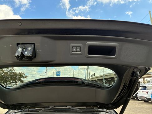 Used 2025 MAZDA CX-50 AWD 2.5 S w/ Preferred Package image 19