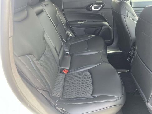 New 2026 Jeep Compass Latitude image 15