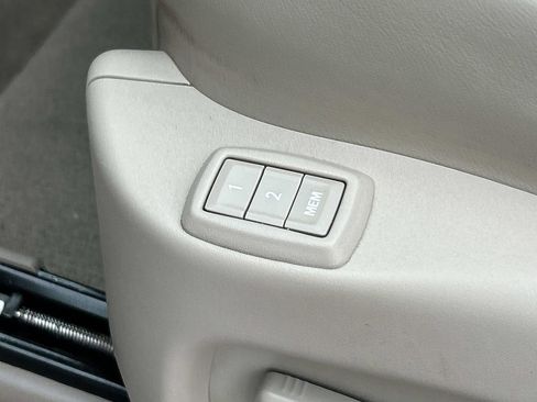 Used 2013 Cadillac SRX Performance image 23