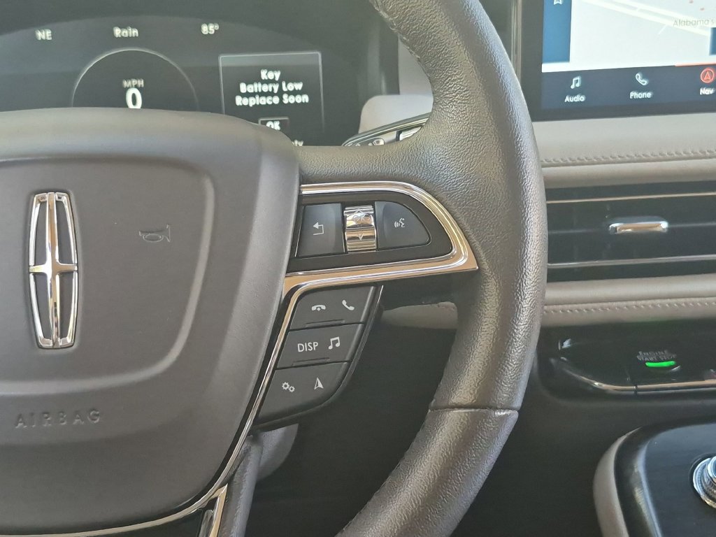 Used 2022 Lincoln Nautilus FWD w/ Premium Package image 24