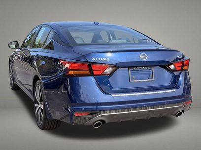 Used 2022 Nissan Altima 2.5 SR
