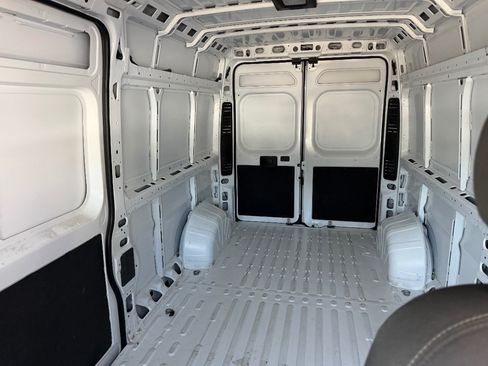 Used 2024 RAM ProMaster 2500 w/ Safety Group FWD image 21