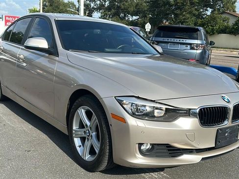 Used 2013 BMW 328i xDrive Sedan AWD/4WD image 4