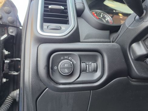 Used 2022 RAM 3500 Laramie AWD/4WD image 18