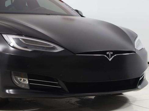 Used 2021 Tesla Model S Long Range Plus image 45