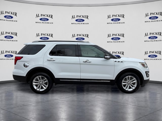 Used 2017 Ford Explorer XLT FWD image 10