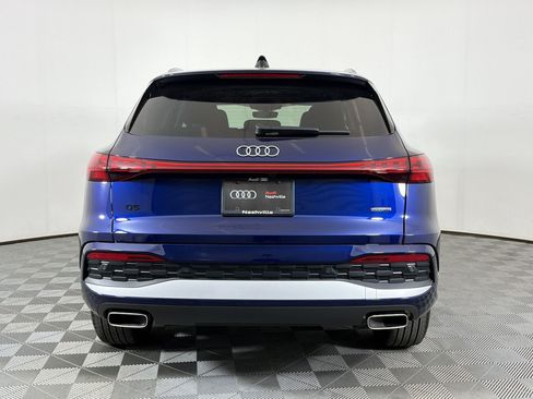 Used 2025 Audi Q5 Premium w/ Convenience Package image 10