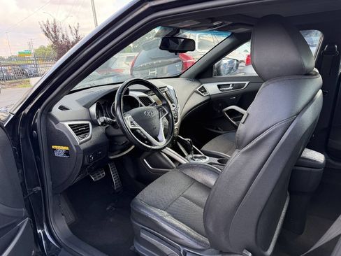 Used 2016 Hyundai Veloster w/ Option Group 02 FWD image 7
