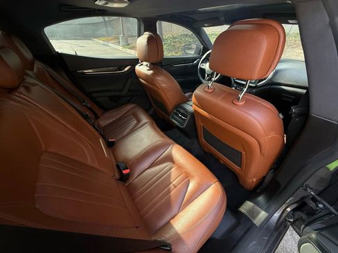 Used 2017 Maserati Ghibli image 44