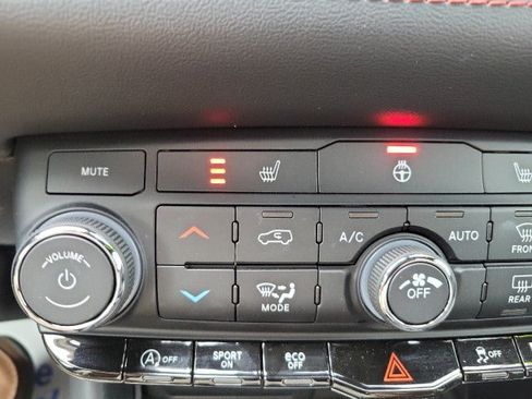 Used 2023 Dodge Durango GT AWD/4WD image 14