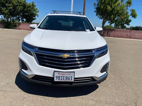 Used 2022 Chevrolet Equinox Premier AWD/4WD image 2