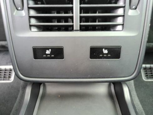 Used 2021 Porsche Taycan Taycan image 32