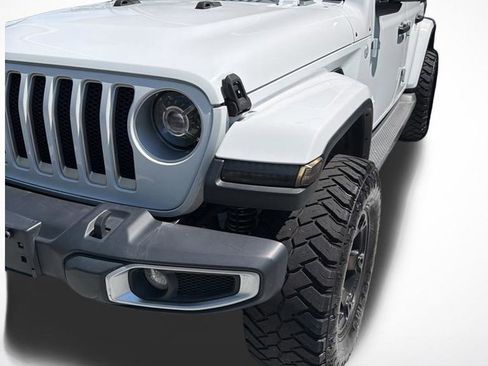 Used 2019 Jeep Wrangler Unlimited Sahara image 1
