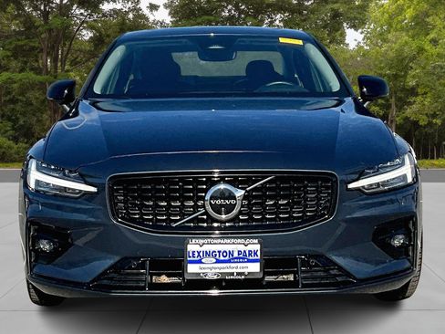 Used 2024 Volvo S60 B5 Plus image 2