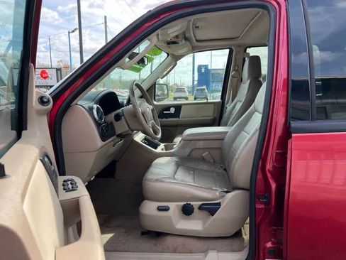 Used 2005 Ford Expedition XLT image 10