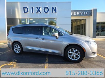Used 2017 Chrysler Pacifica Touring-L Plus w/ Advanced Safetytec Group