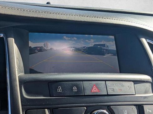 Used 2017 Buick Cascada Premium image 9