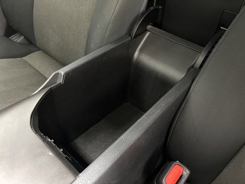 Used 2021 Toyota Camry LE image 26