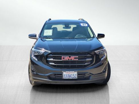 Used 2021 GMC Terrain SLT w/ Infotainment Package II FWD image 2
