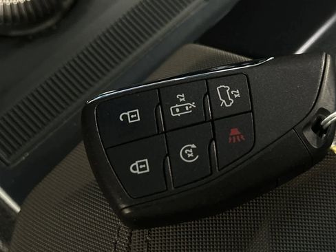 Used 2024 GMC Hummer EV 3X image 29