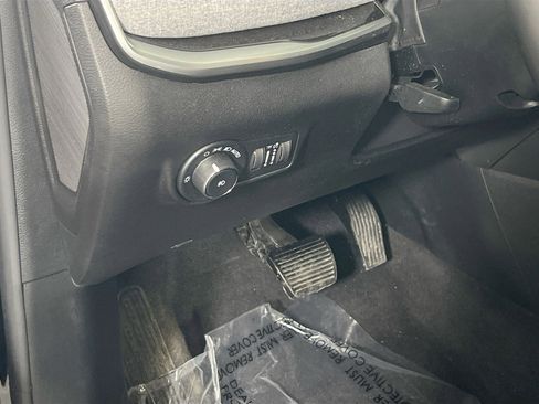 Used 2022 Jeep Compass Latitude w/ Sun and Sound Group AWD/4WD image 10