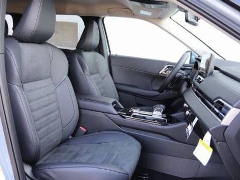 New 2026 Mitsubishi Outlander SE AWD/4WD image 33