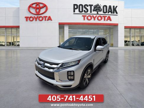 Used 2023 Mitsubishi Outlander Sport LE AWD/4WD image 2
