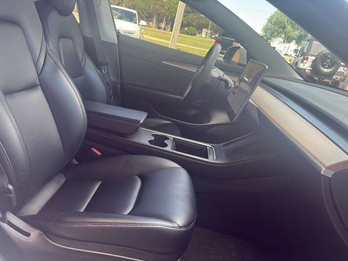 Used 2021 Tesla Model 3 Standard Range Plus RWD image 17