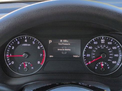 Used 2024 Kia Forte LXS FWD image 23