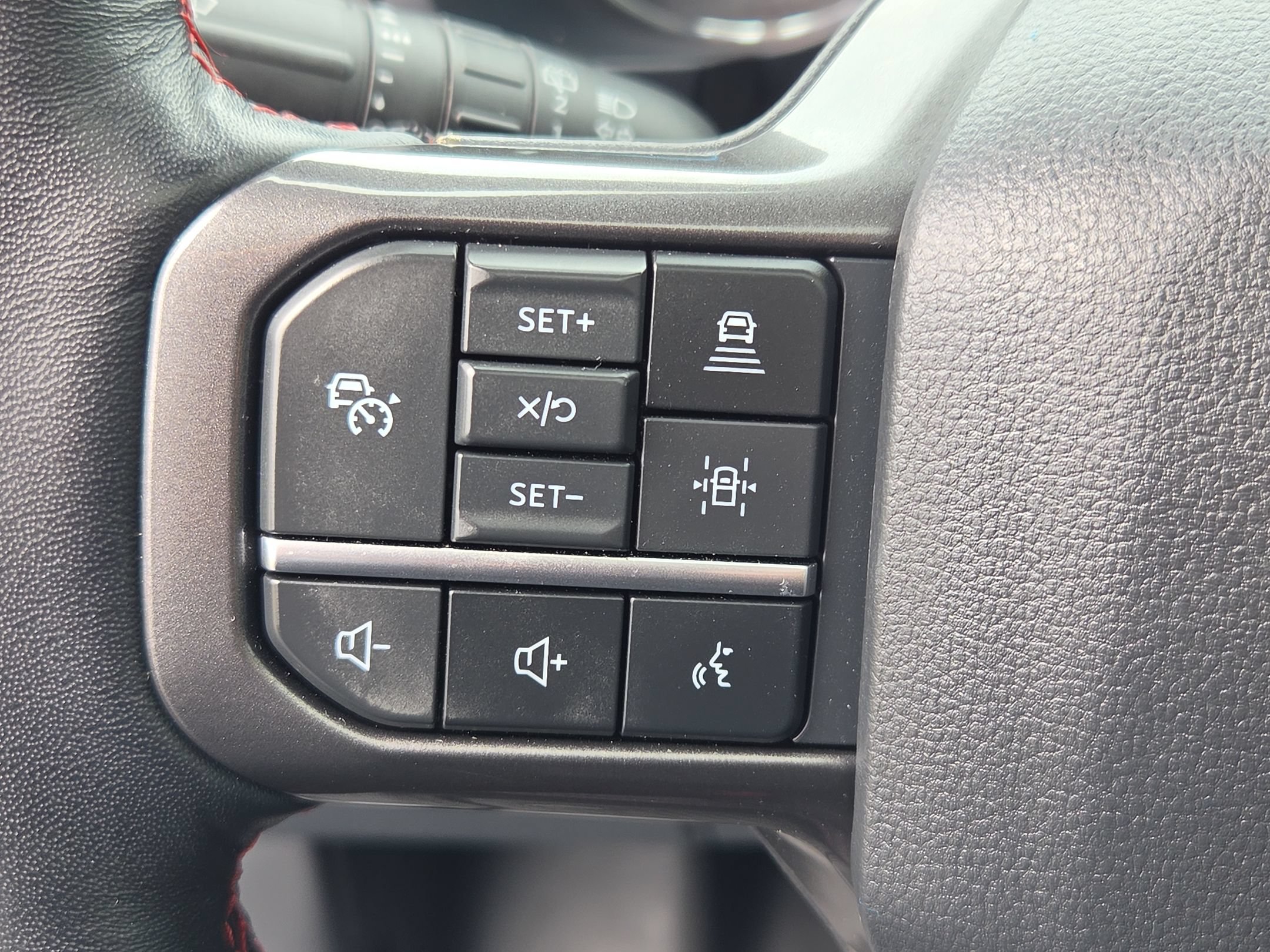 Used 2023 Ford Expedition Limited AWD/4WD image 20