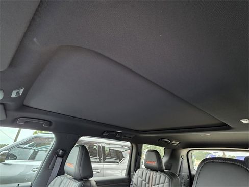 New 2026 Nissan Armada PRO-4X image 9