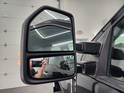 Used 2019 Ford F350 Lariat w/ Chrome Package image 35