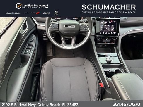 Used 2025 Jeep Grand Cherokee Laredo X w/ Luxury Tech Group I RWD image 14